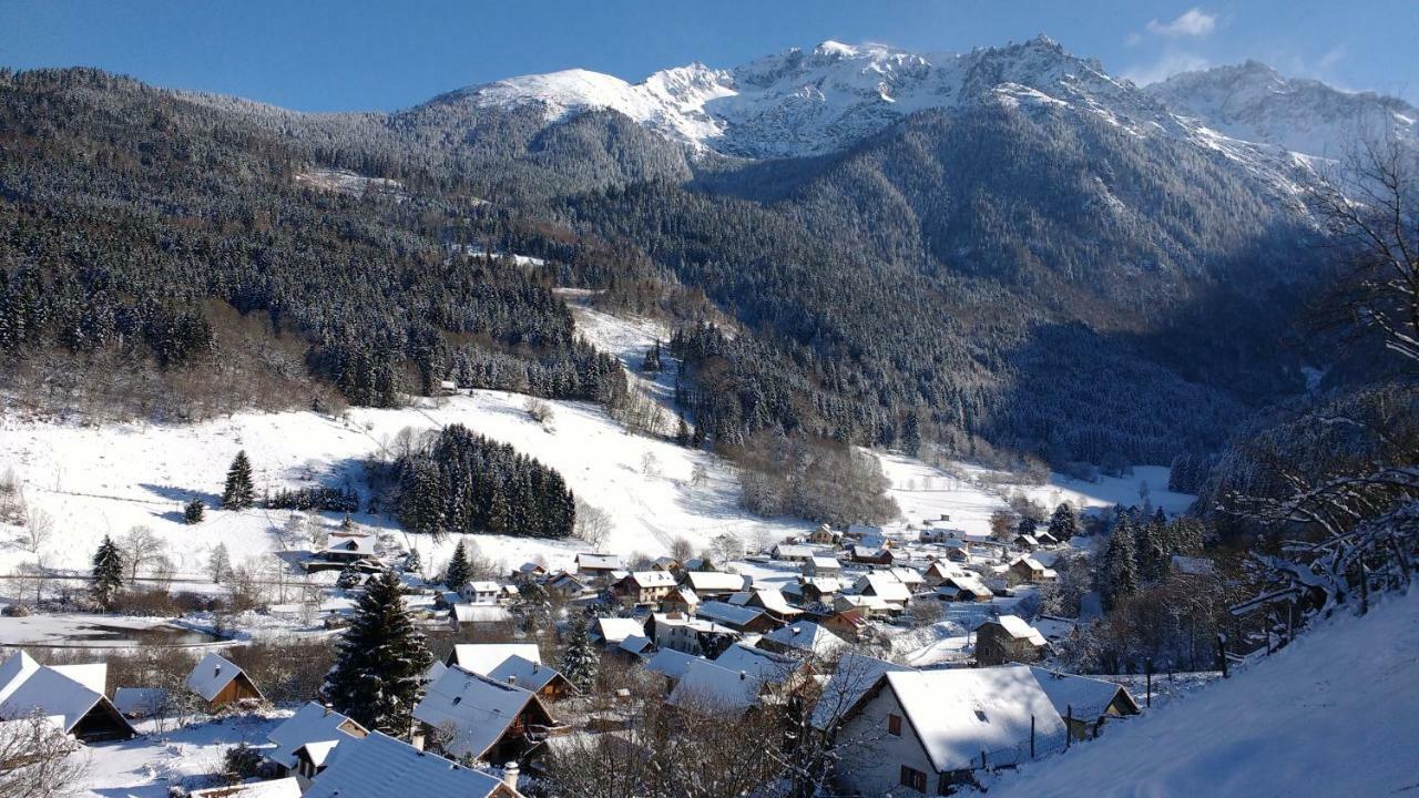 Gite La Chamoussiere Saint-Mury-Monteymond Екстериор снимка